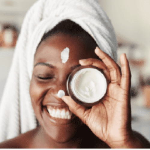What is a beauty therapist and what do they do?