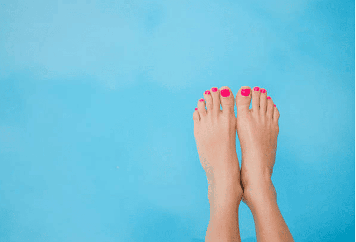 Acrylic toenails: Can you really use acrylic nails on the feet?
