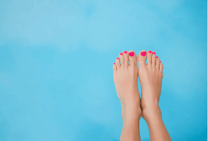 acrylic toenails pedicure