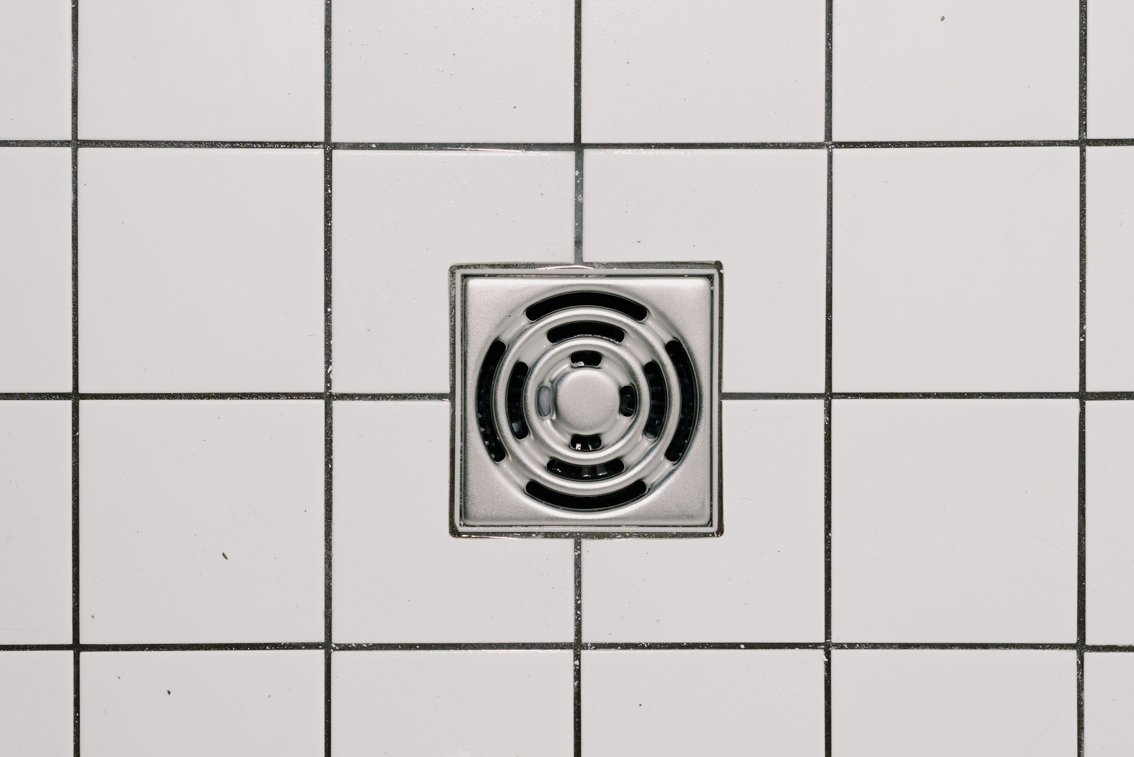 How to Unblock a Shower Drain with Standing Water The mag 'Wecasa