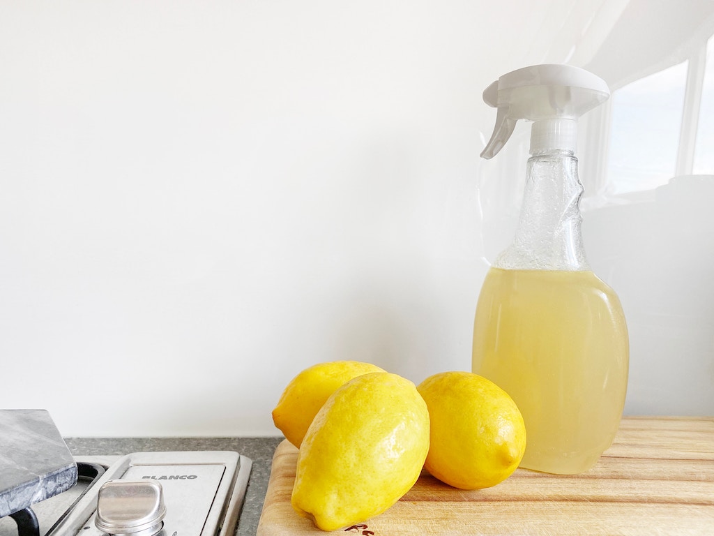 lemon for cleaning