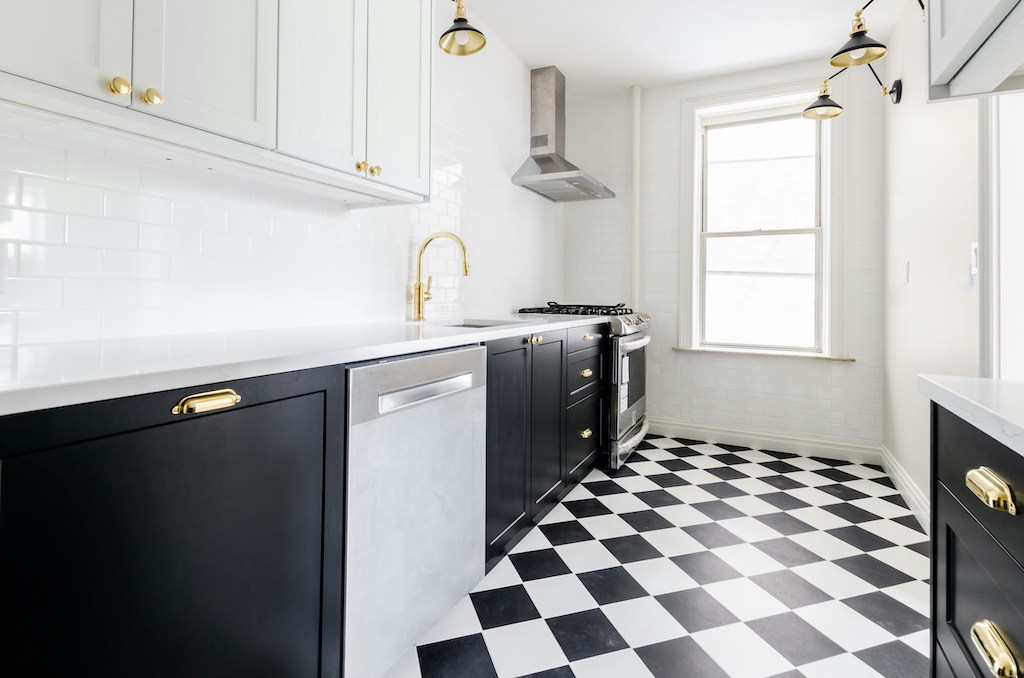 Checkerboard Tile: A Timeless Trend in Kitchen Flooring