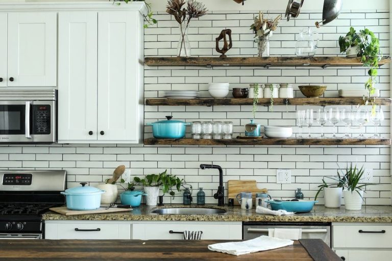 Embracing Open Shelving for a Contemporary Kitchen Decor